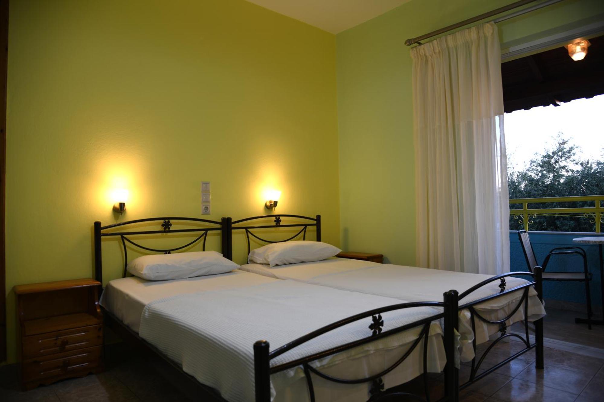 Elena Apartments Stoypa Stoupa Luaran gambar