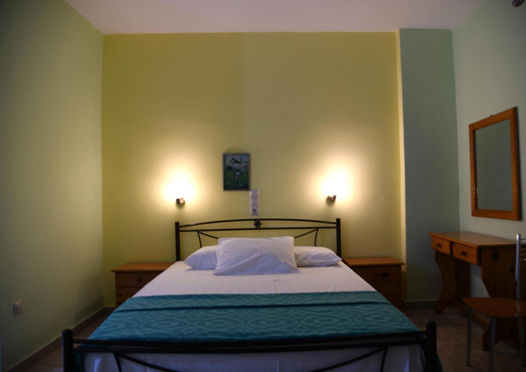 Elena Apartments Stoypa Stoupa Luaran gambar