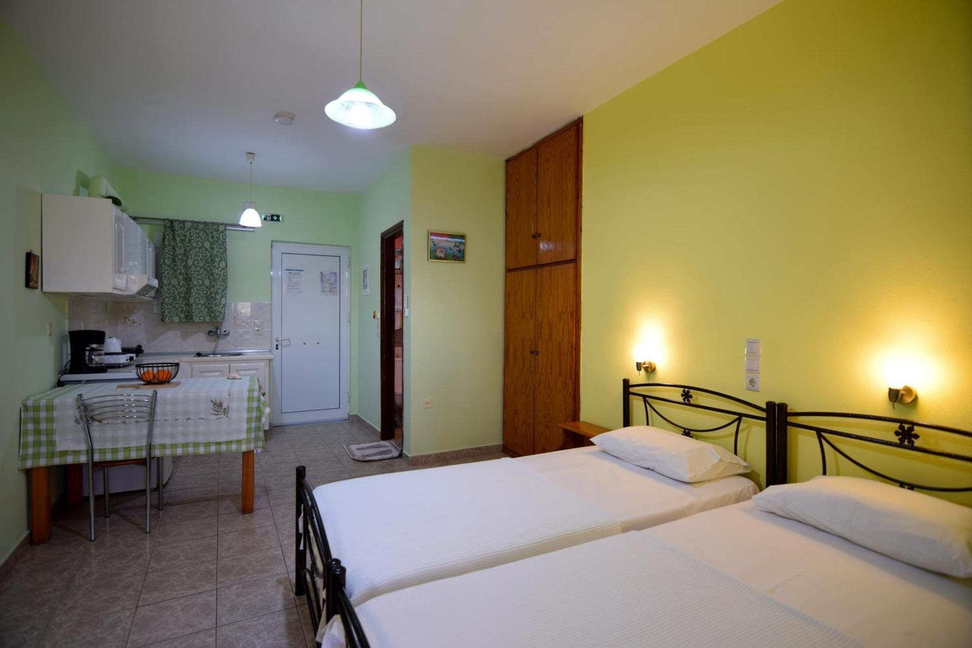 Elena Apartments Stoypa Stoupa Luaran gambar