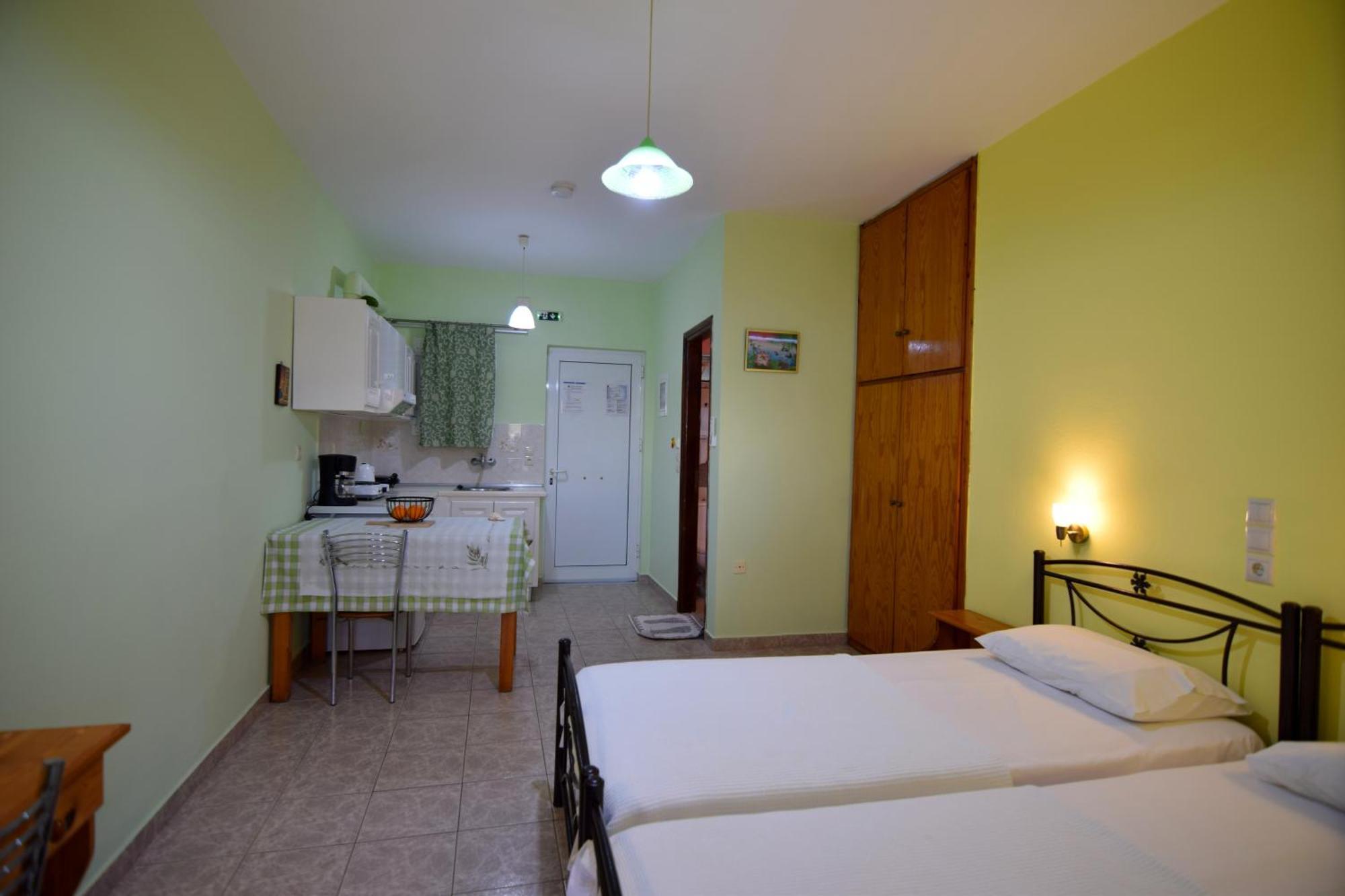 Elena Apartments Stoypa Stoupa Luaran gambar