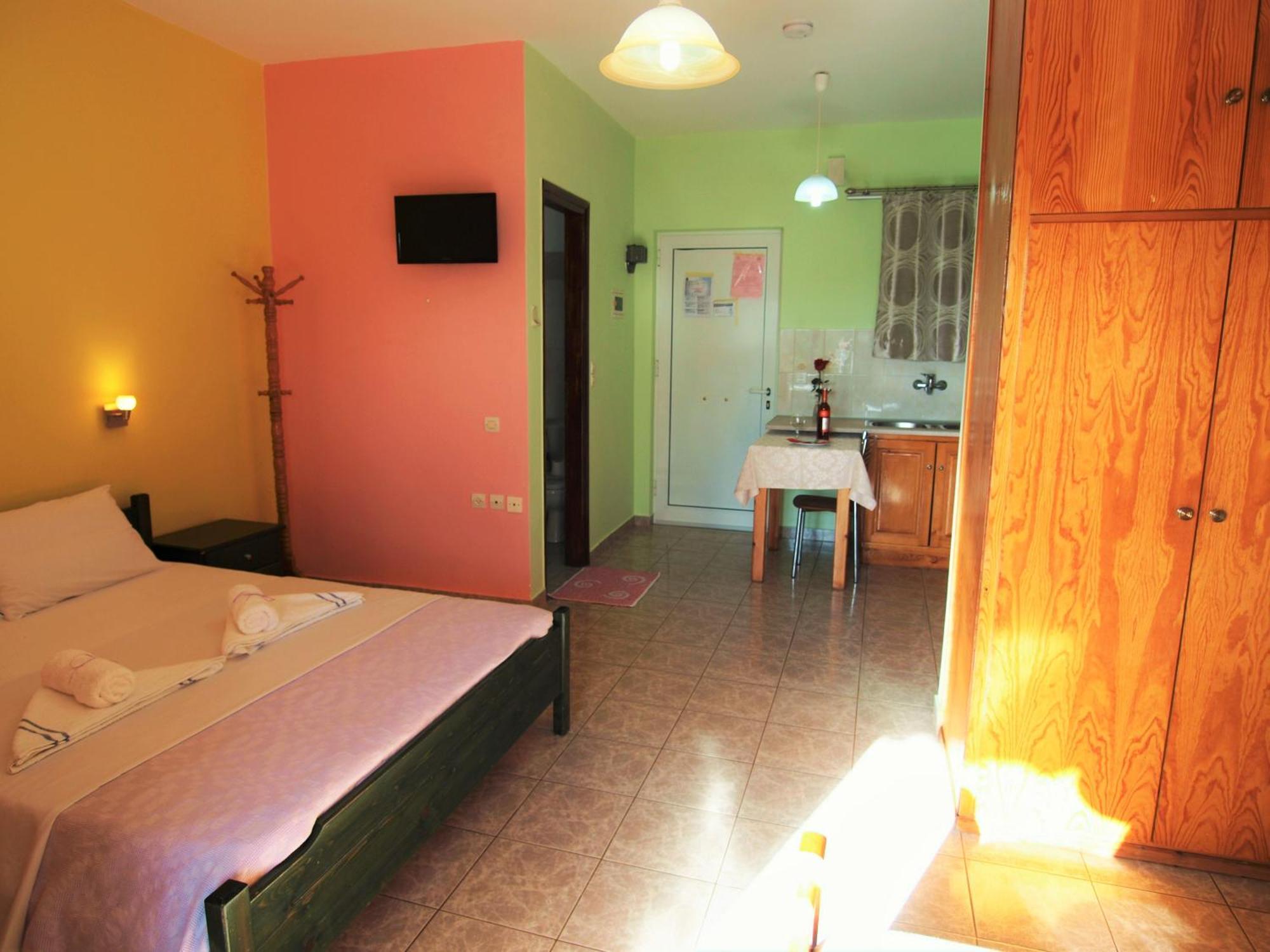 Elena Apartments Stoypa Stoupa Luaran gambar