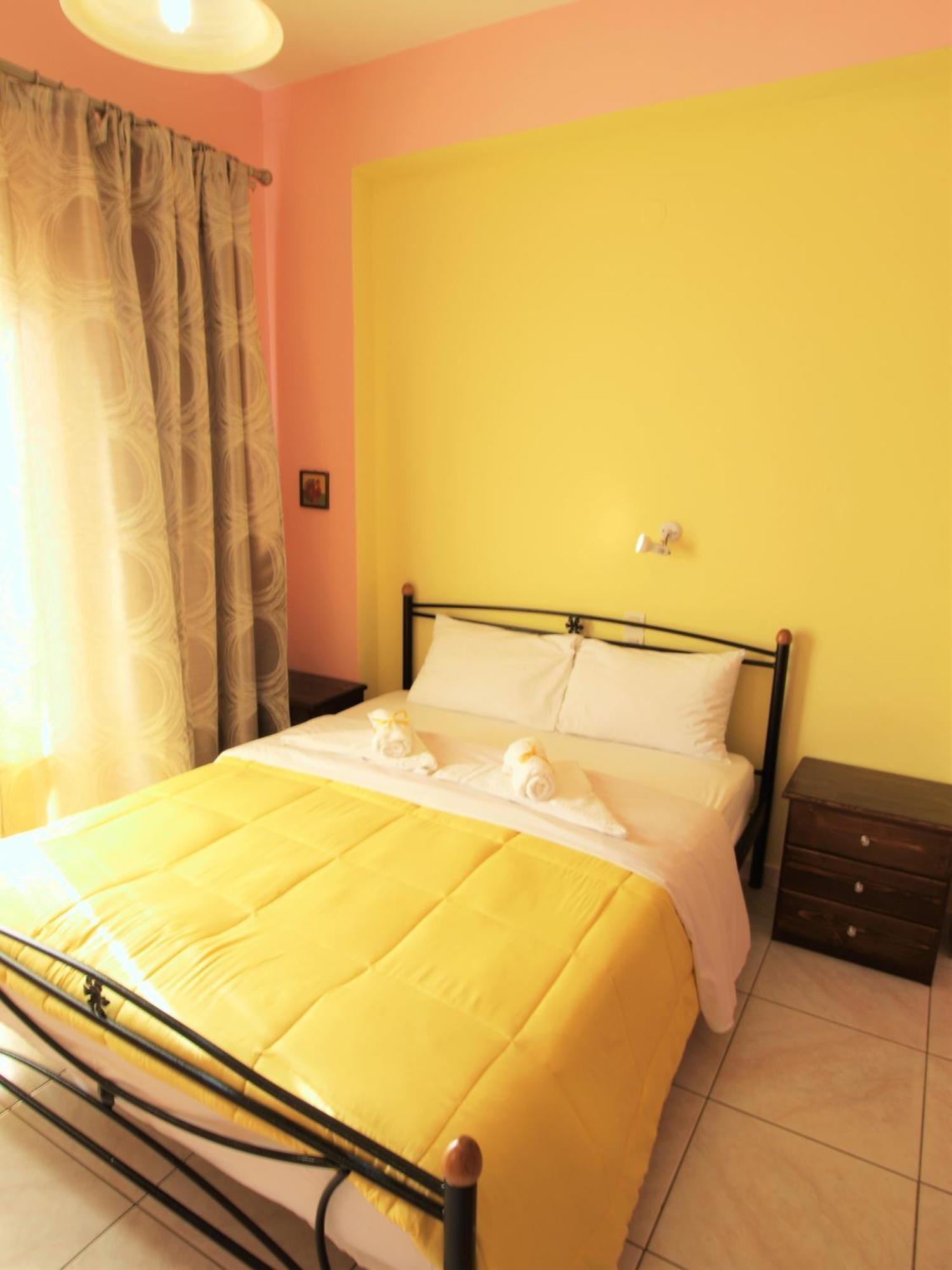 Elena Apartments Stoypa Stoupa Luaran gambar