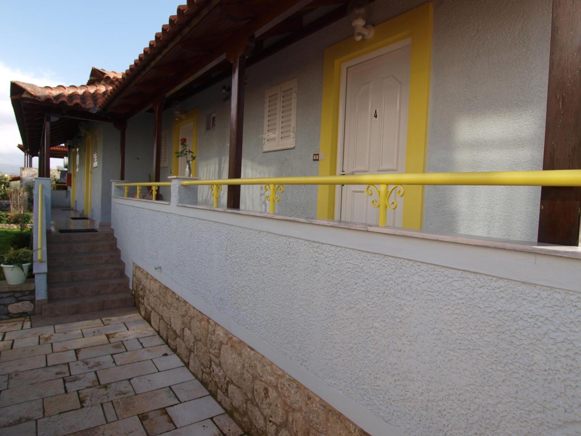 Elena Apartments Stoypa Stoupa Luaran gambar